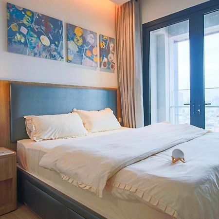 Lusso Suites - D1Mension & Zenity Residence, Sg'S Heart Хошимин Экстерьер фото