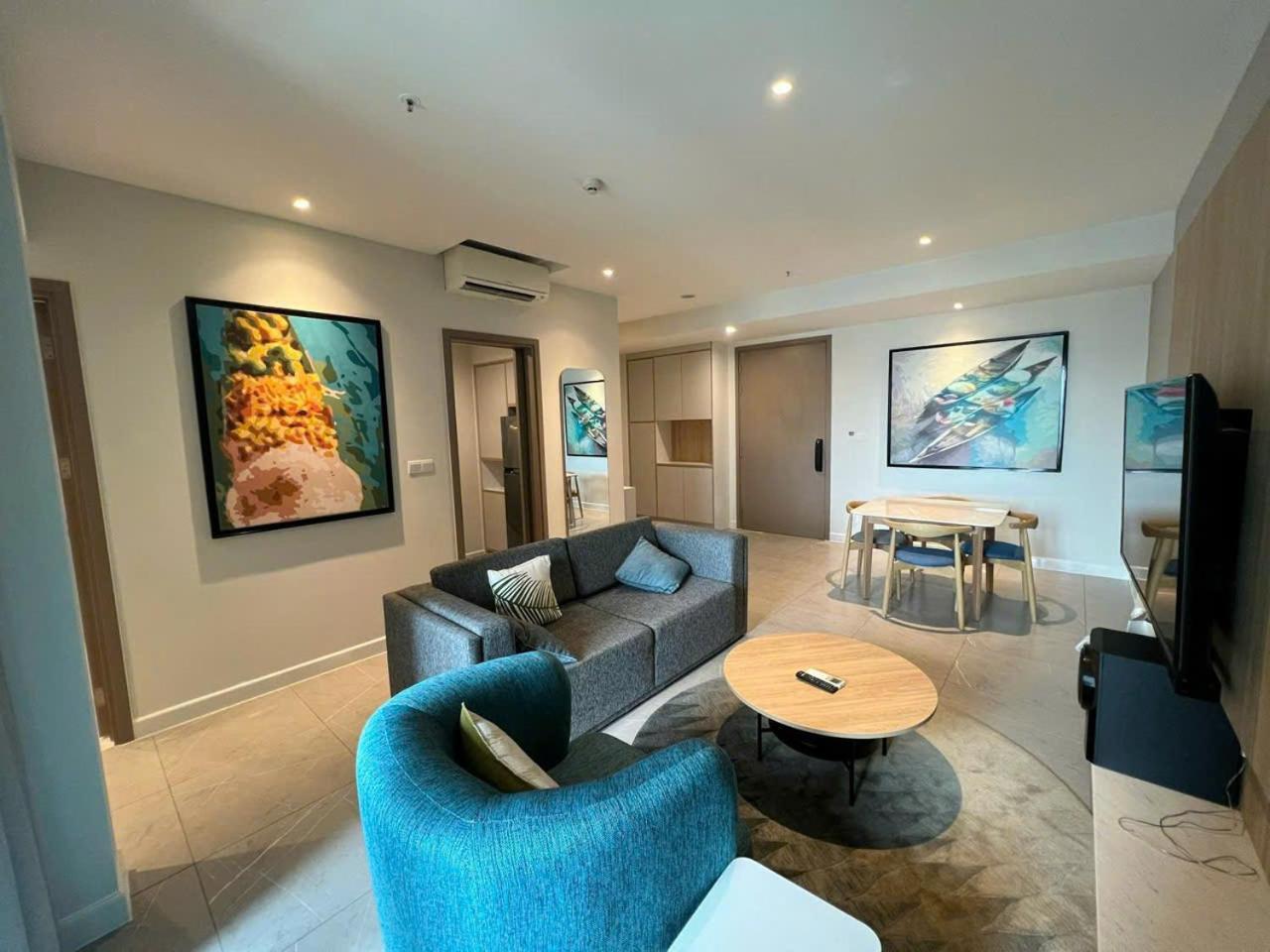 Lusso Suites - D1Mension & Zenity Residence, Sg'S Heart Хошимин Экстерьер фото