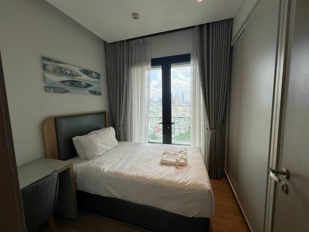 Lusso Suites - D1Mension & Zenity Residence, Sg'S Heart Хошимин Экстерьер фото