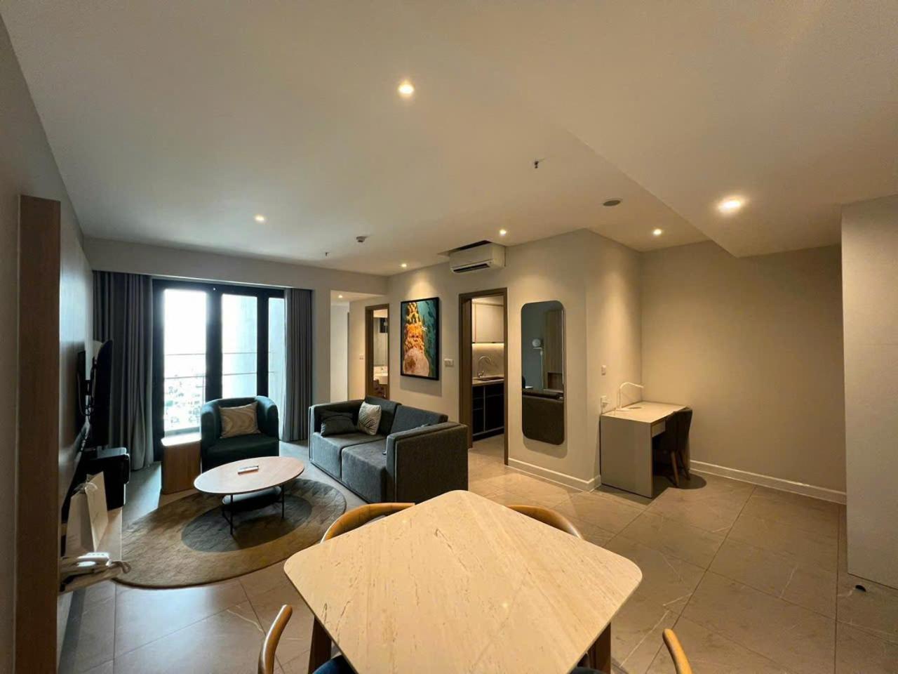 Lusso Suites - D1Mension & Zenity Residence, Sg'S Heart Хошимин Экстерьер фото