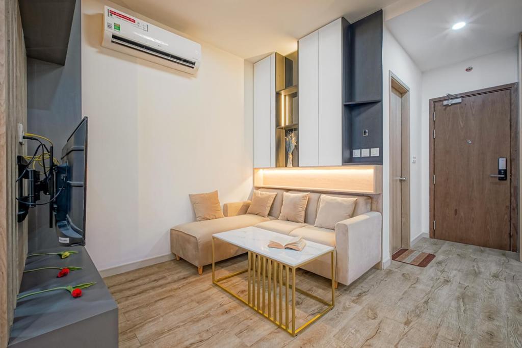 Lusso Suites - D1Mension & Zenity Residence, Sg'S Heart Хошимин Экстерьер фото