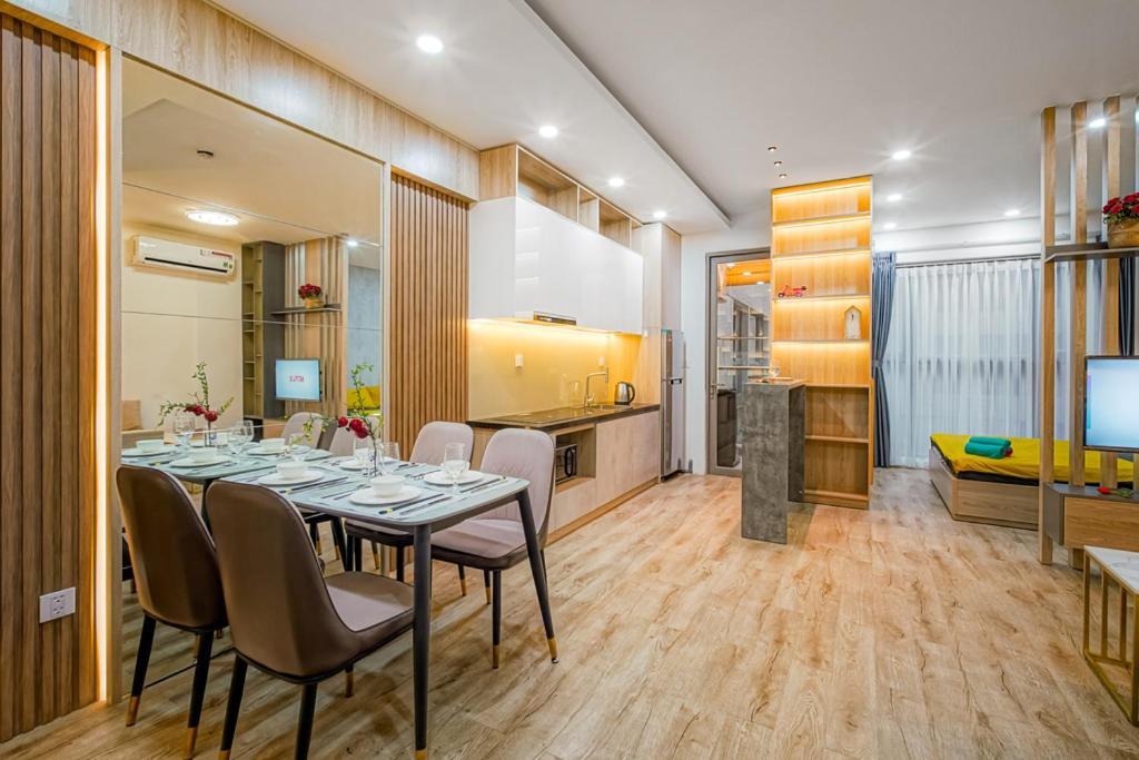 Lusso Suites - D1Mension & Zenity Residence, Sg'S Heart Хошимин Экстерьер фото
